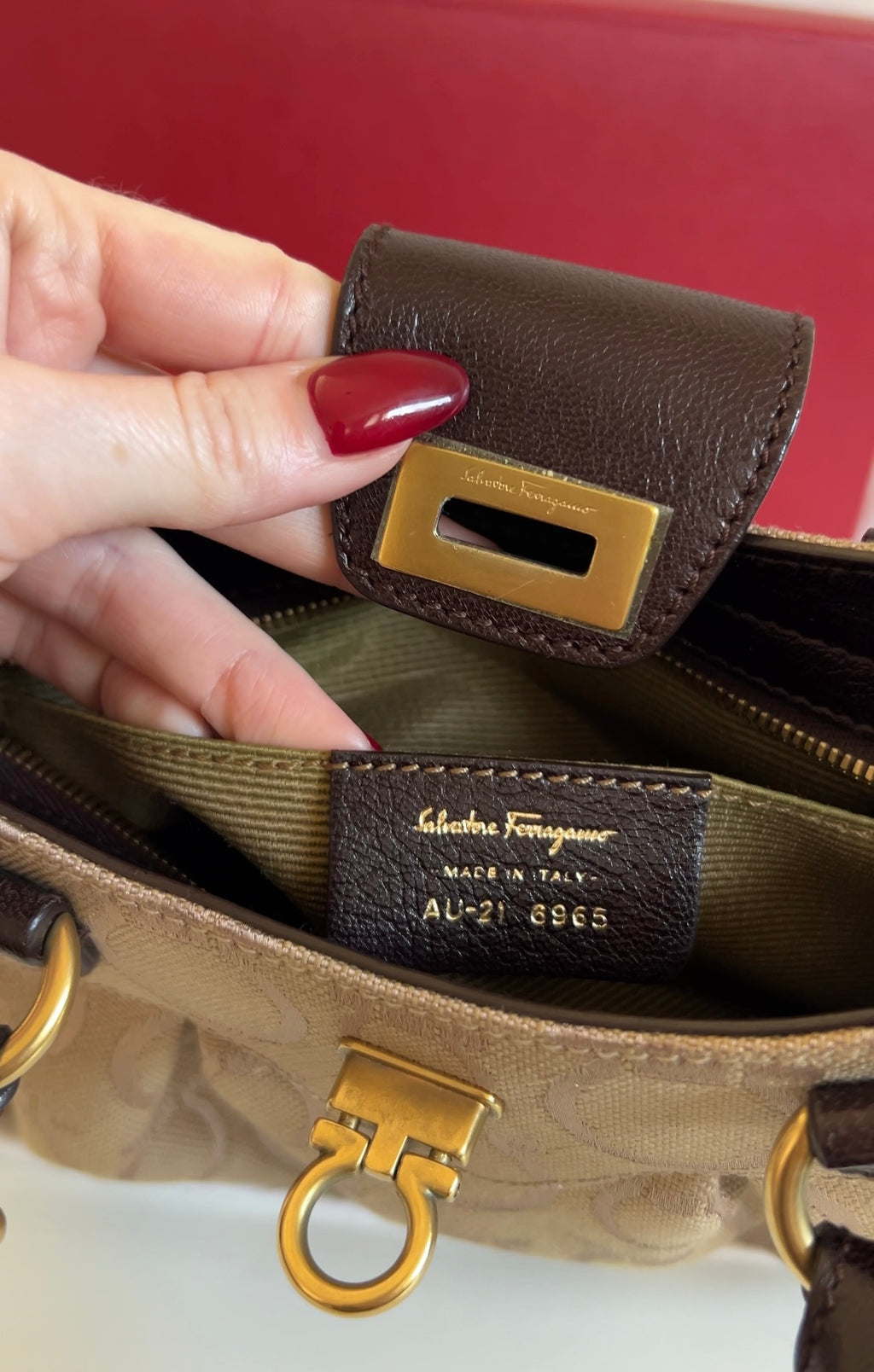 Ferragamo Gancini mini bag (sběratelský stav)